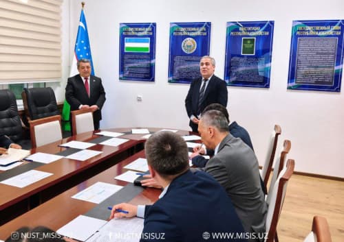 В Алмалыкском филиале университета МИСИС состоялась встреча со студентами