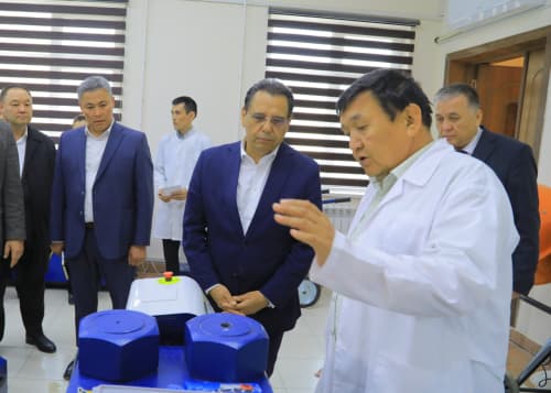 The Minister familiarized himself with the conditions created for young people at Karakalpak State University