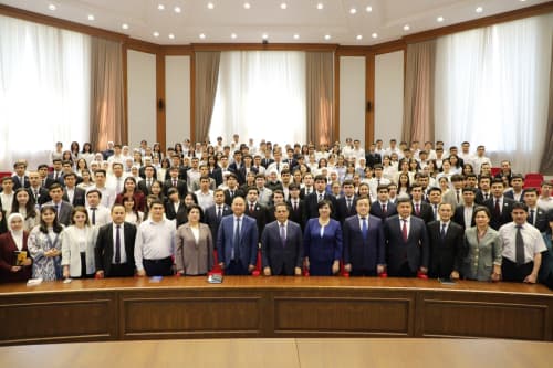 Toshkent davlat sharqshunoslik universitetida “Vazir va yoshlar muloqoti” o‘tkazildi