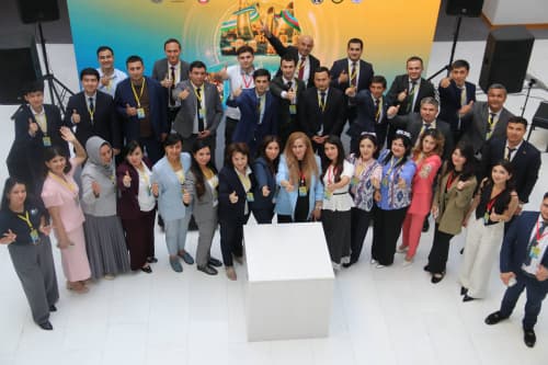 Выставка «Study in Uzbekistan» в Баку: широко представлены возможности высшего образования Узбекистана