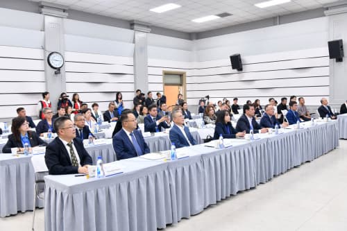 Представители образования Узбекистана и Кыргызстана повышают квалификацию в Китае в сфере искусственного интеллекта и цифрового образования