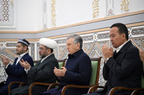 President Shavkat Mirziyoyev arrives in Surkhandarya region