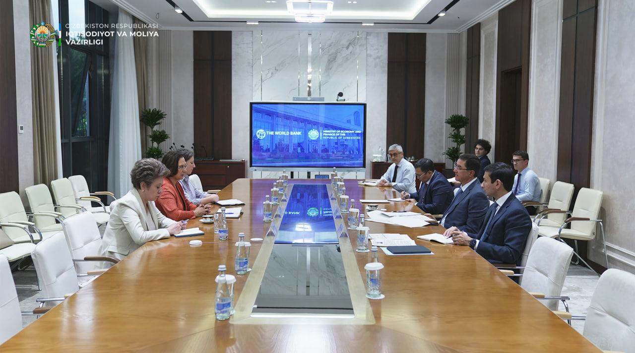 A meeting with the World Bank delegation was held