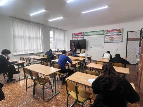 “Келажак учун хорижий тил” лойиҳаси доирасида баҳолаш синовлари ўтказилмоқда