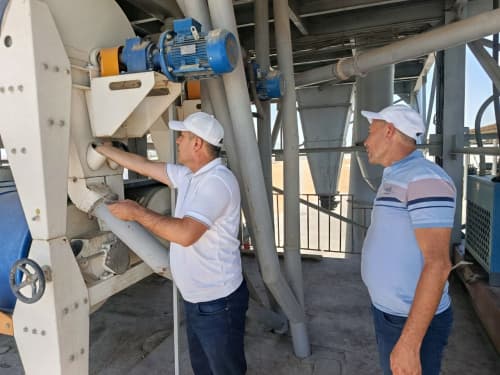 Процесс подготовки зерна контролируется в соответствии со специальными требованиями.