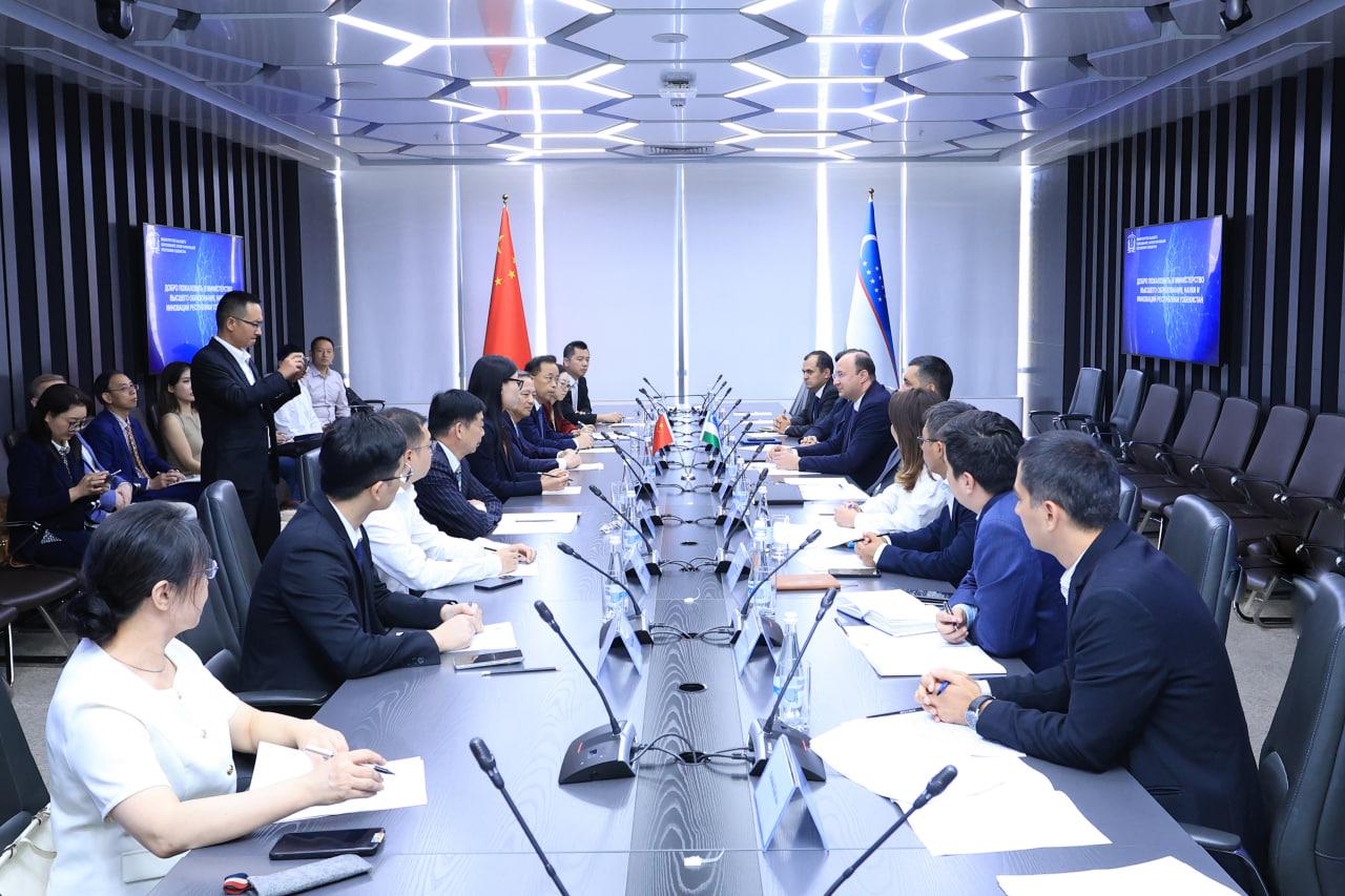 Strategic cooperation was established between China's Guangdong Alliance and the Center for Advanced Technologies under the Mig Alliance and the Center for Advanced Technologies under the Ministry of Higher Education, Science and Innovation of Uzbekistan.