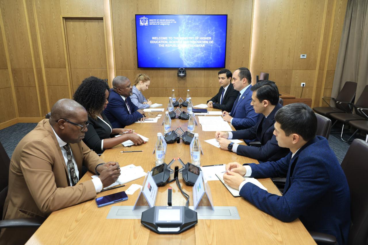 The issue of establishing active cooperation with Angola in the field of higher education and science was discussed