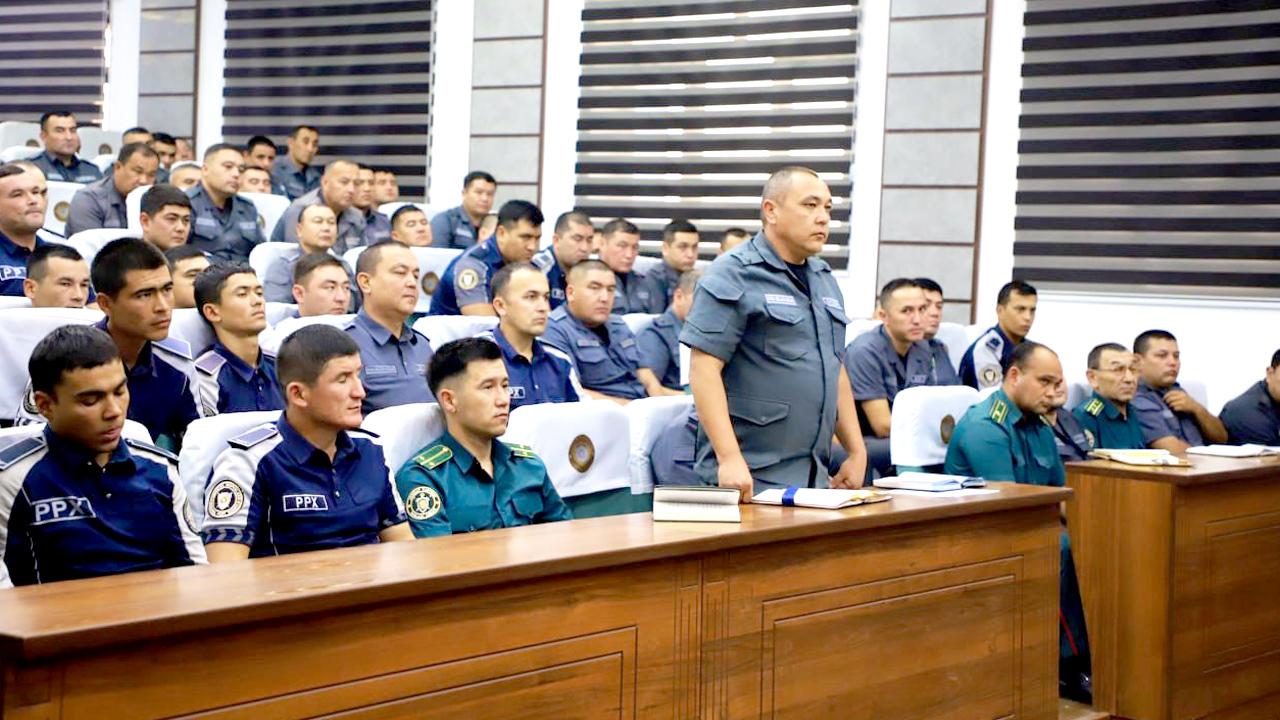 The employees of the Public Order Department of the Public Security Service of the DIA of Sirdarya region were briefed about strengthening policies and regulations in the service