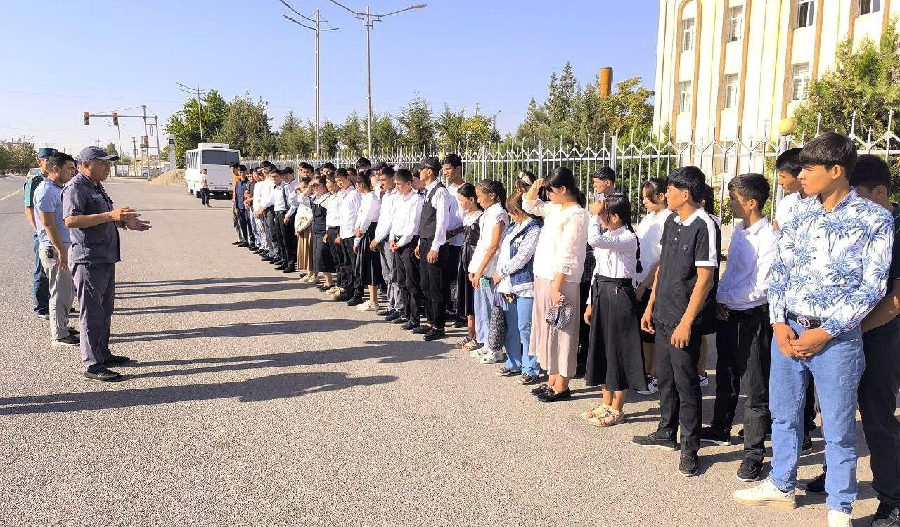 Otaliqqa olingan Sherobod tumanidagi yoshlarga turizm obyektlariga sayohat uyushtirildi