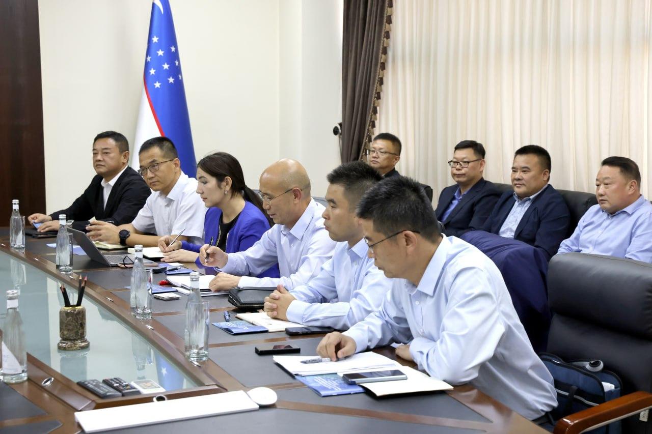 A meeting with a delegation of a foreign company was held 