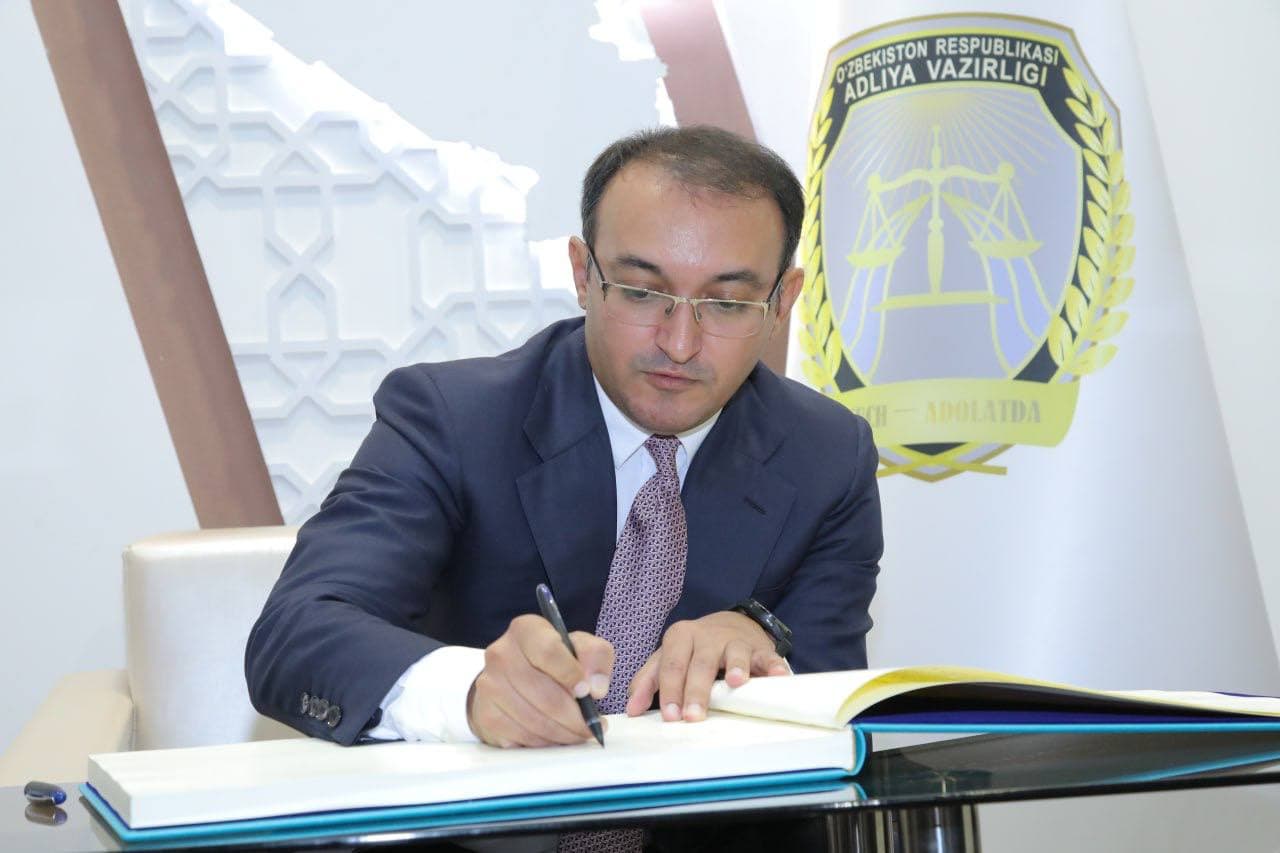 Adliya vaziri Ozarbayjon Respublikasi Prezidenti huzuridagi Davlat xizmati va ijtimoiy innovatsiyalar bo‘yicha davlat agentligi raisi bilan uchrashdi