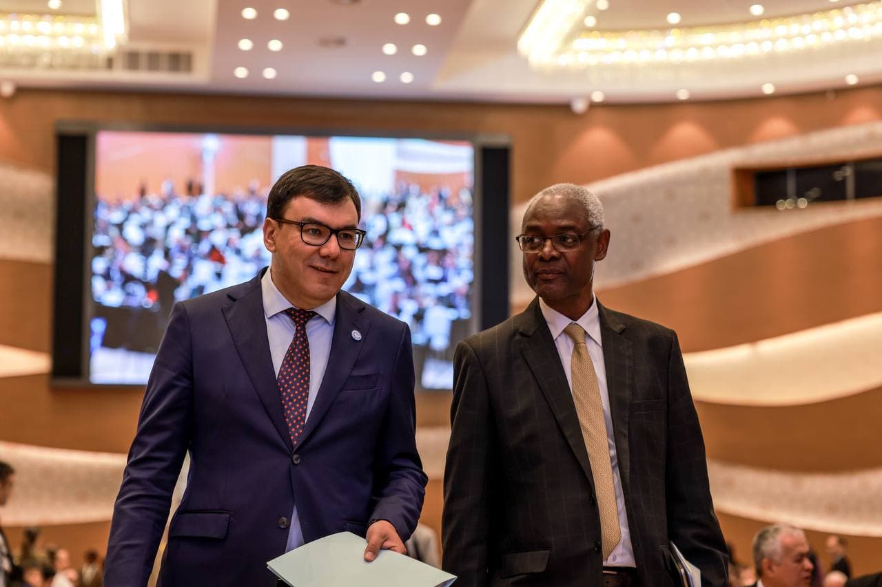 Чанг ва қум бўронларининг 25 фоизи инсон фаолияти туфайли юзага келади: Самарқандда кучайиб бораётган қум бўронлари муаммоси муҳокама қилинди