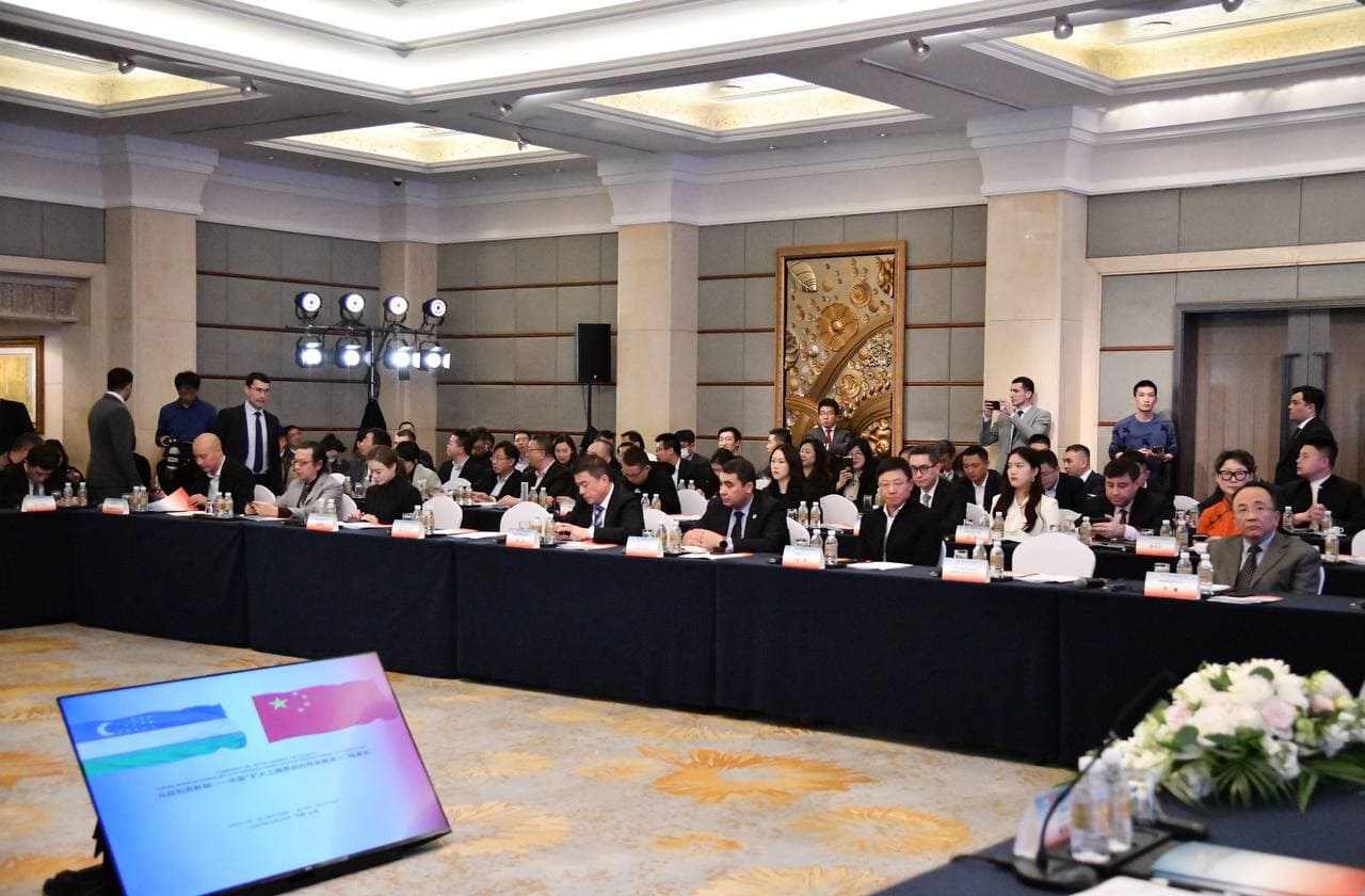Uzbekistan-China Business Roundtable in Shanghai