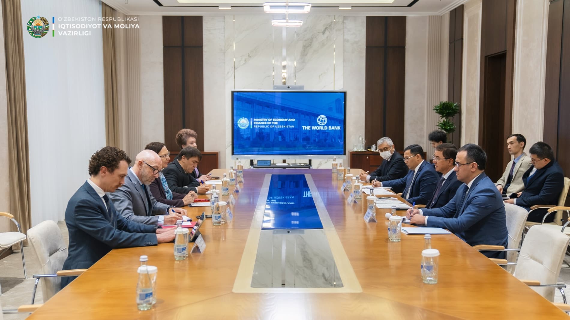 The meeting with the World Bank delegation was held