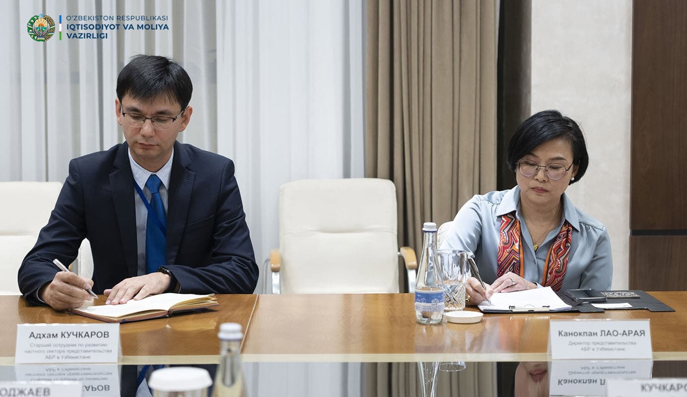 The meeting was held with ADB representatives to discuss the country's economic development and investment attraction