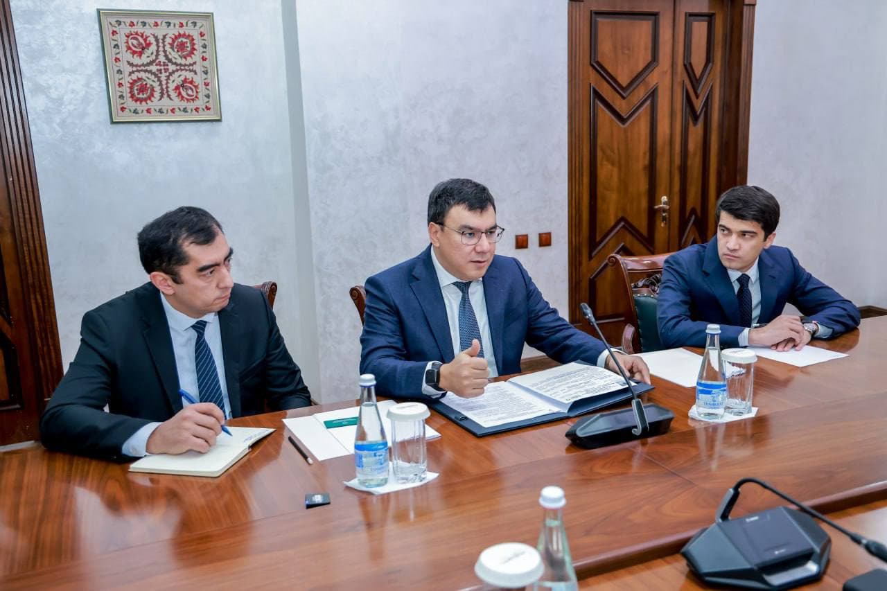 The issue of recycling waste and using it to generate alternative energy was covered.