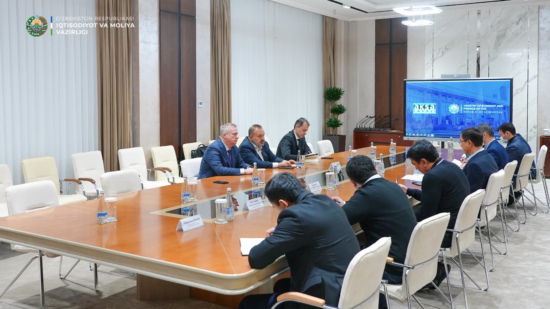 Investment projects with Turkish company "AKSA Energy" were discussed