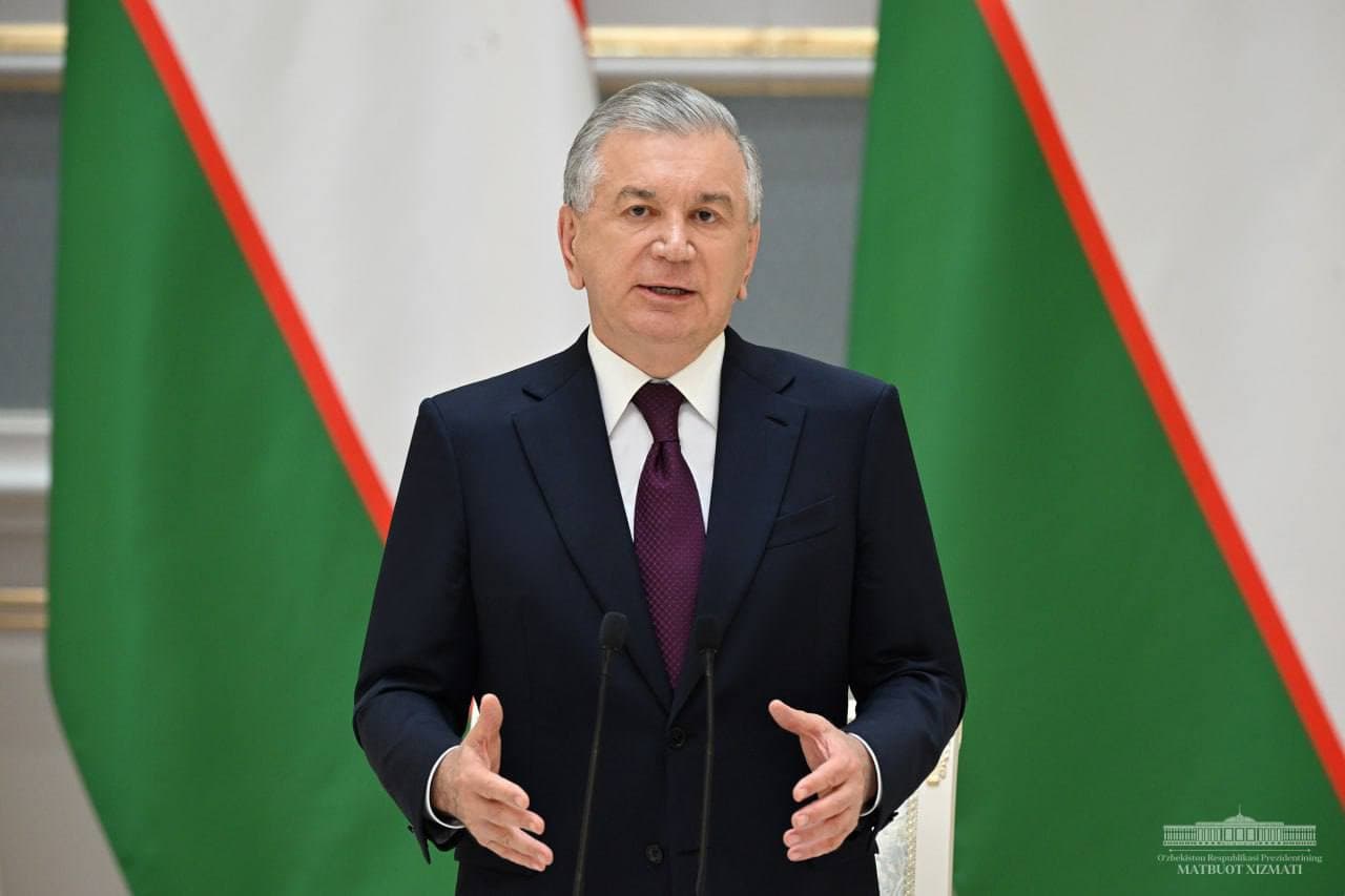 Президент жаслар менен сөйлести