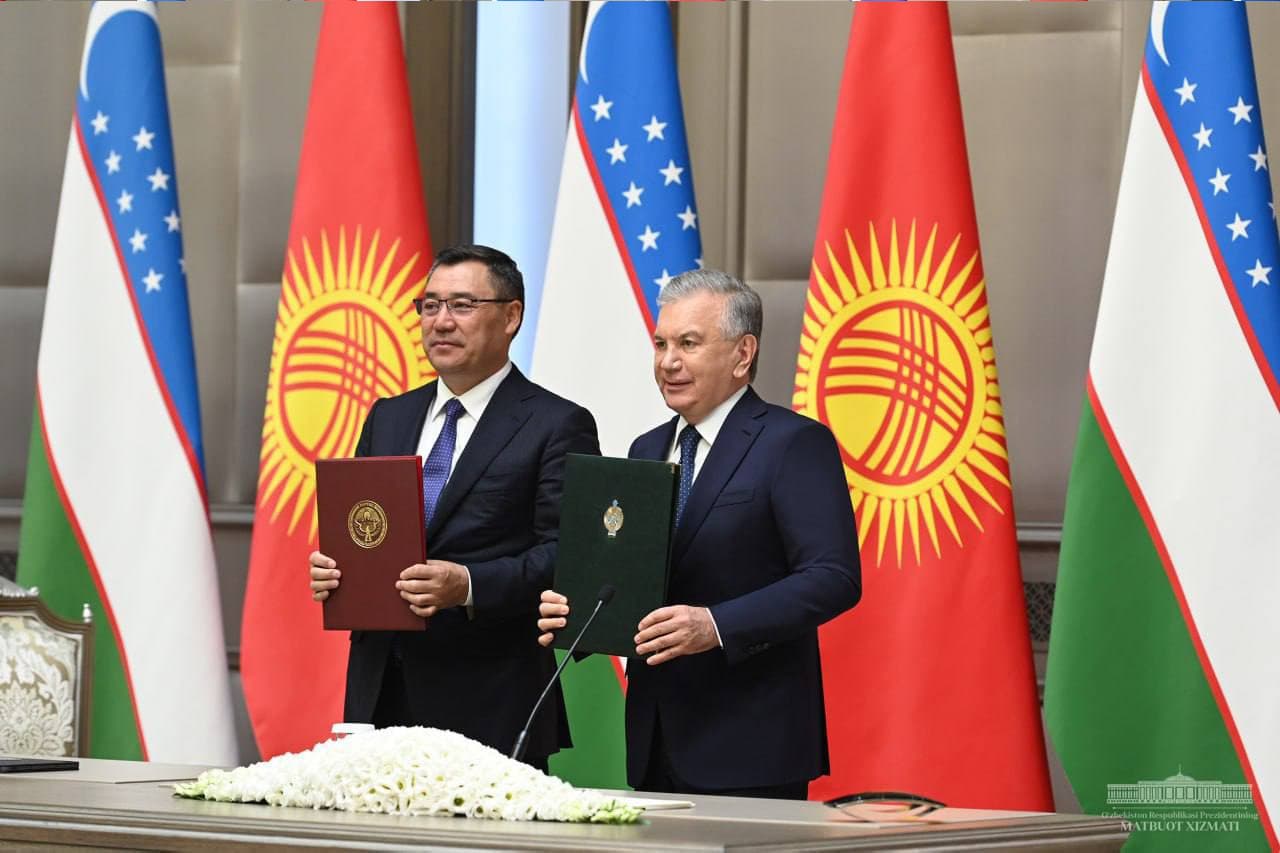 Documents signed to deepen the comprehensive strategic partnership