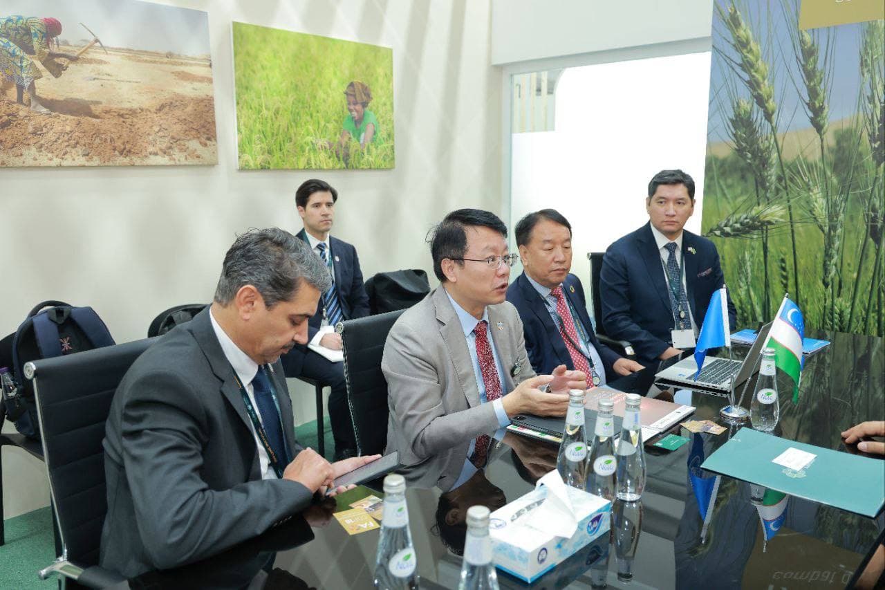 Issues of strengthening partnership and implementation of joint initiatives were discussed with FAO