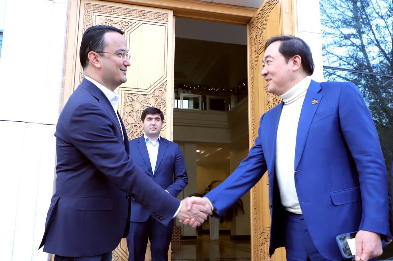 Vietnamese “ROX Group” Ready to Launch Projects in Uzbekistan