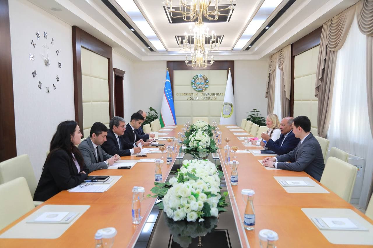 Adliya vazirligida O‘zbekiston Respublikasi Prezidentining maslahatchisi bilan uchrashuv bo‘lib o‘tdi
