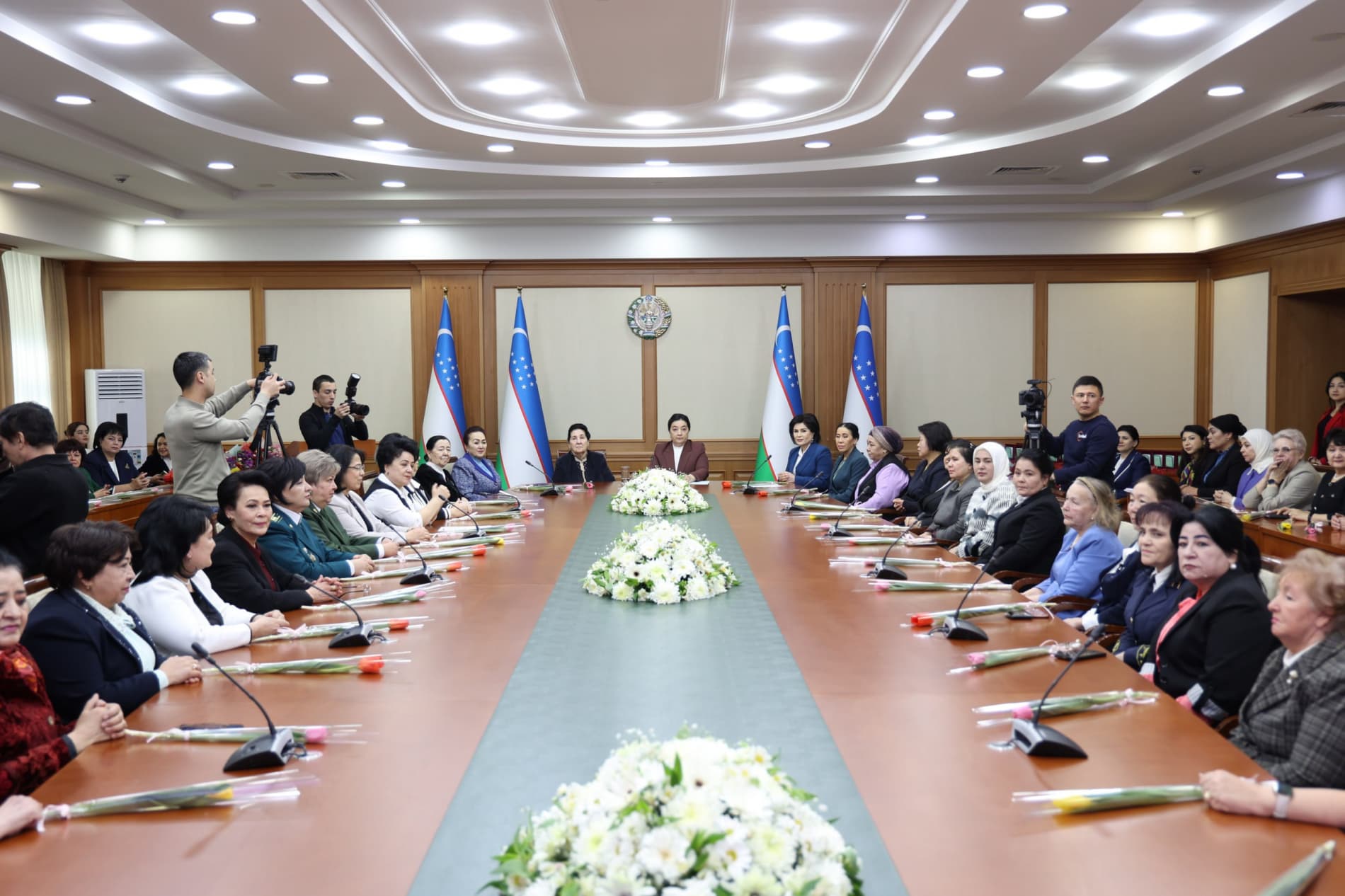 333 нафар аёллар “Мўътабар аёл” кўкрак нишони билан тақдирланди