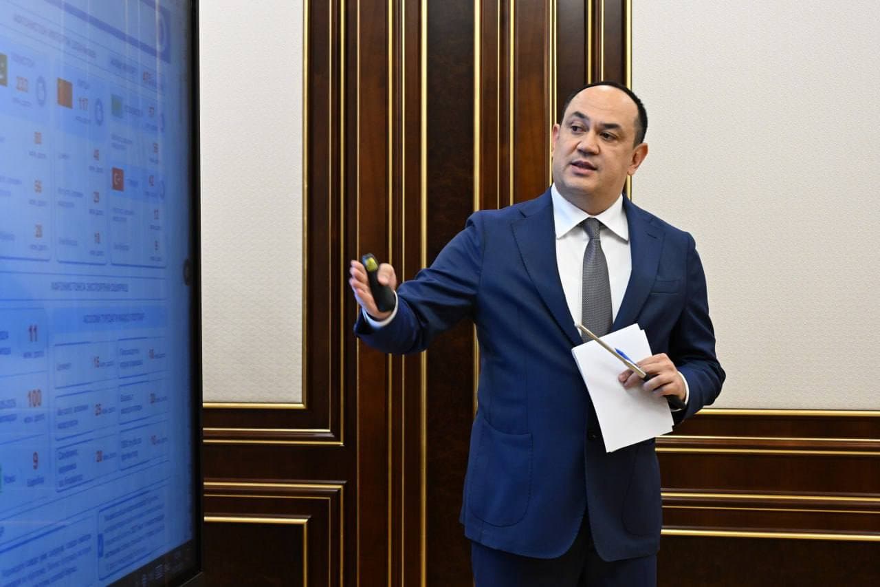 Қурилиш материаллари тармоғидаги режалар тақдимот қилинди