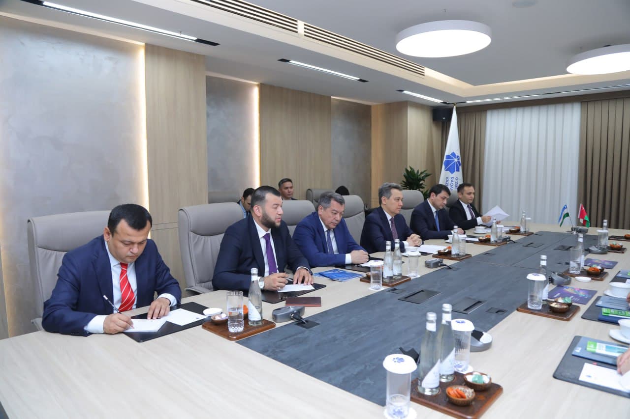 Ummon Sultonligi Mehnat vazirligi boshchiligidagi delegatsiya IT Park Uzbekistan'ga tashrif buyurdi