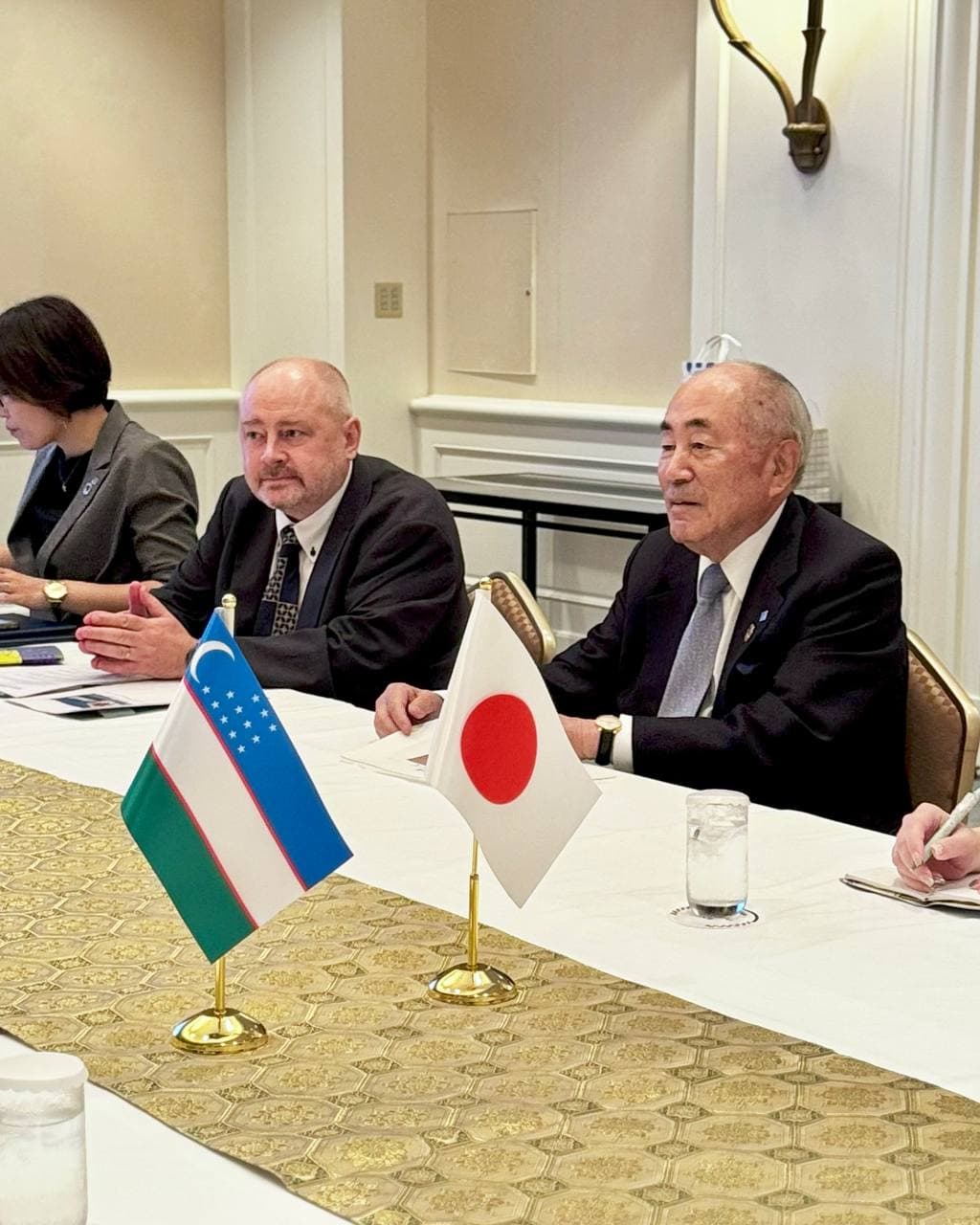 Negotiations with leading Japanese organizations and companies in Tokyo and Osaka