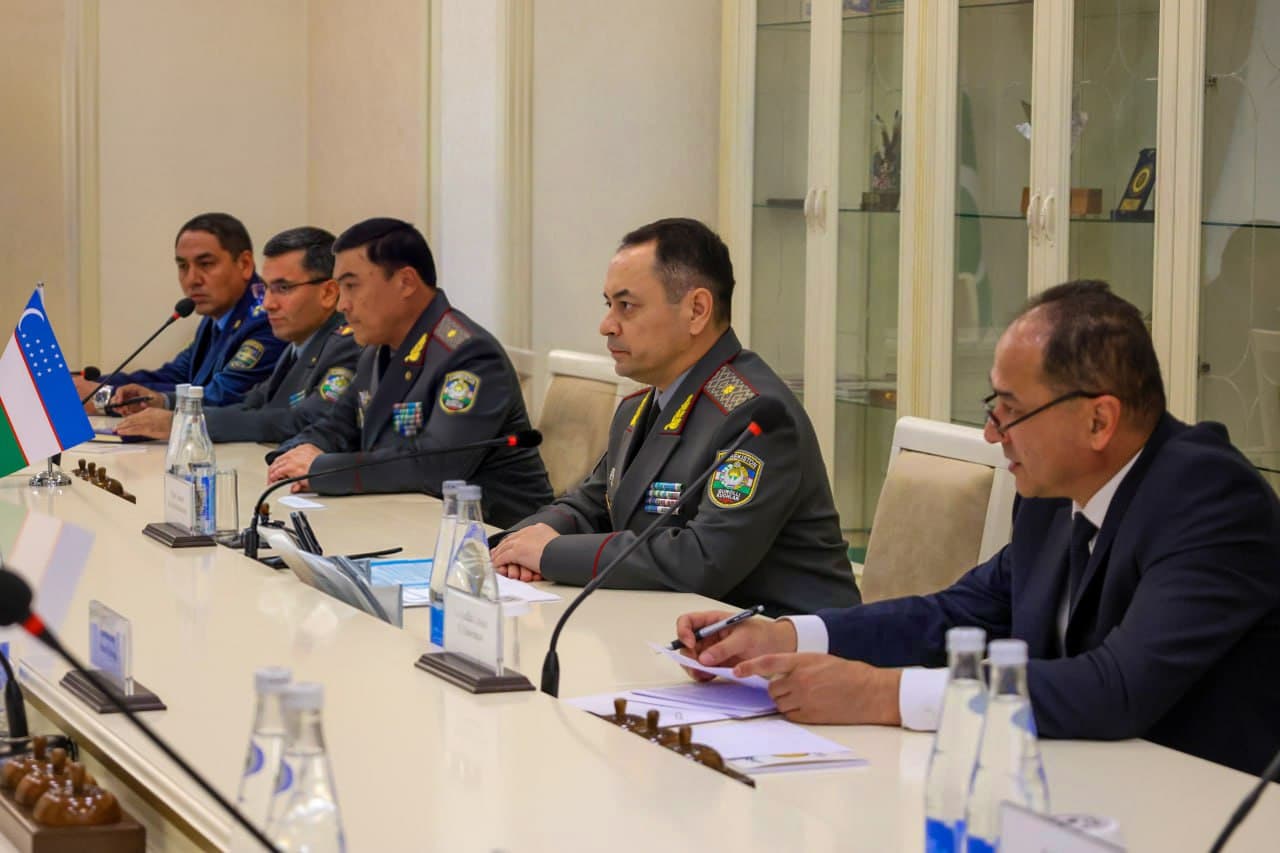 O‘zbekiston mudofaa vaziri Pokiston harbiy delegatsiyasi bilan uchrashdi