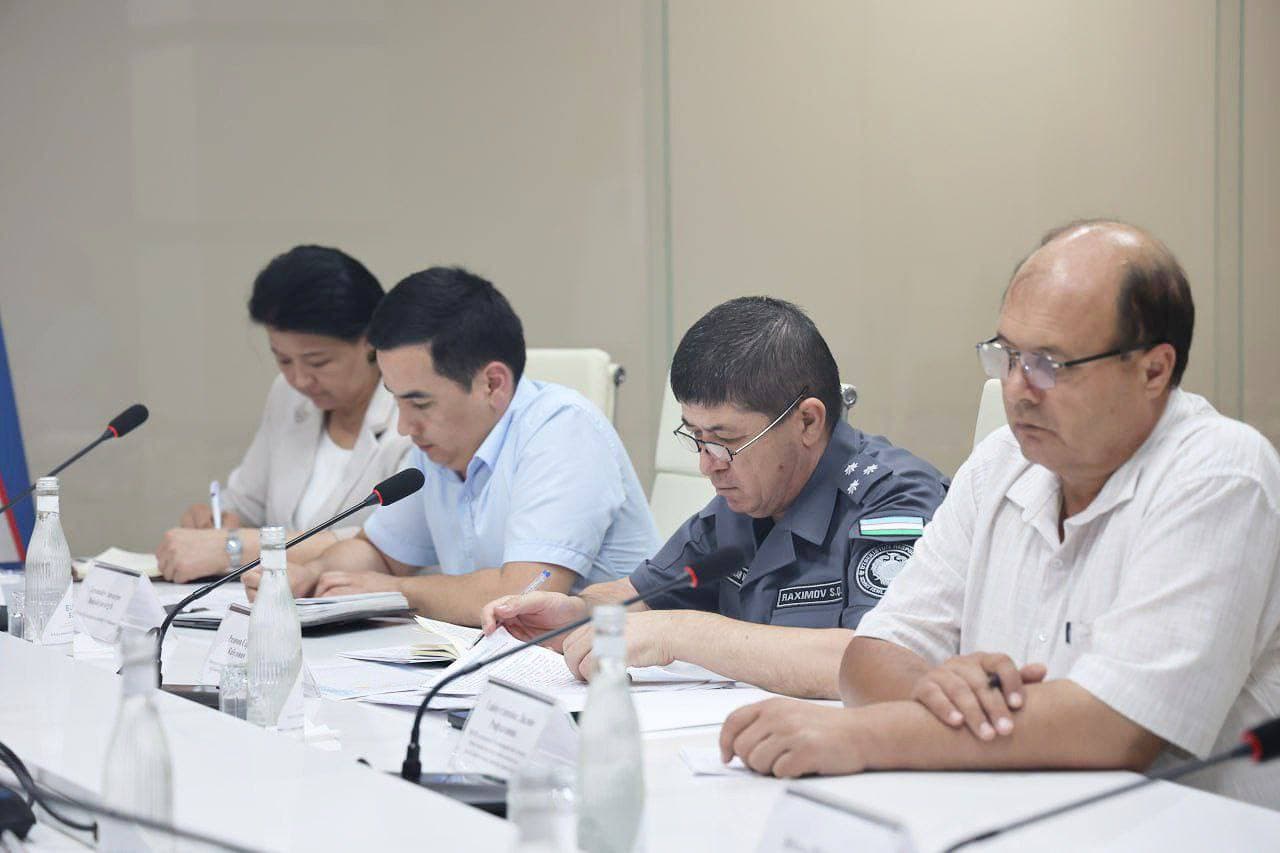 Оилаларни мустаҳкамлаш ва ёшларни никоҳга тайёрлаш масалалари муҳокама қилинди