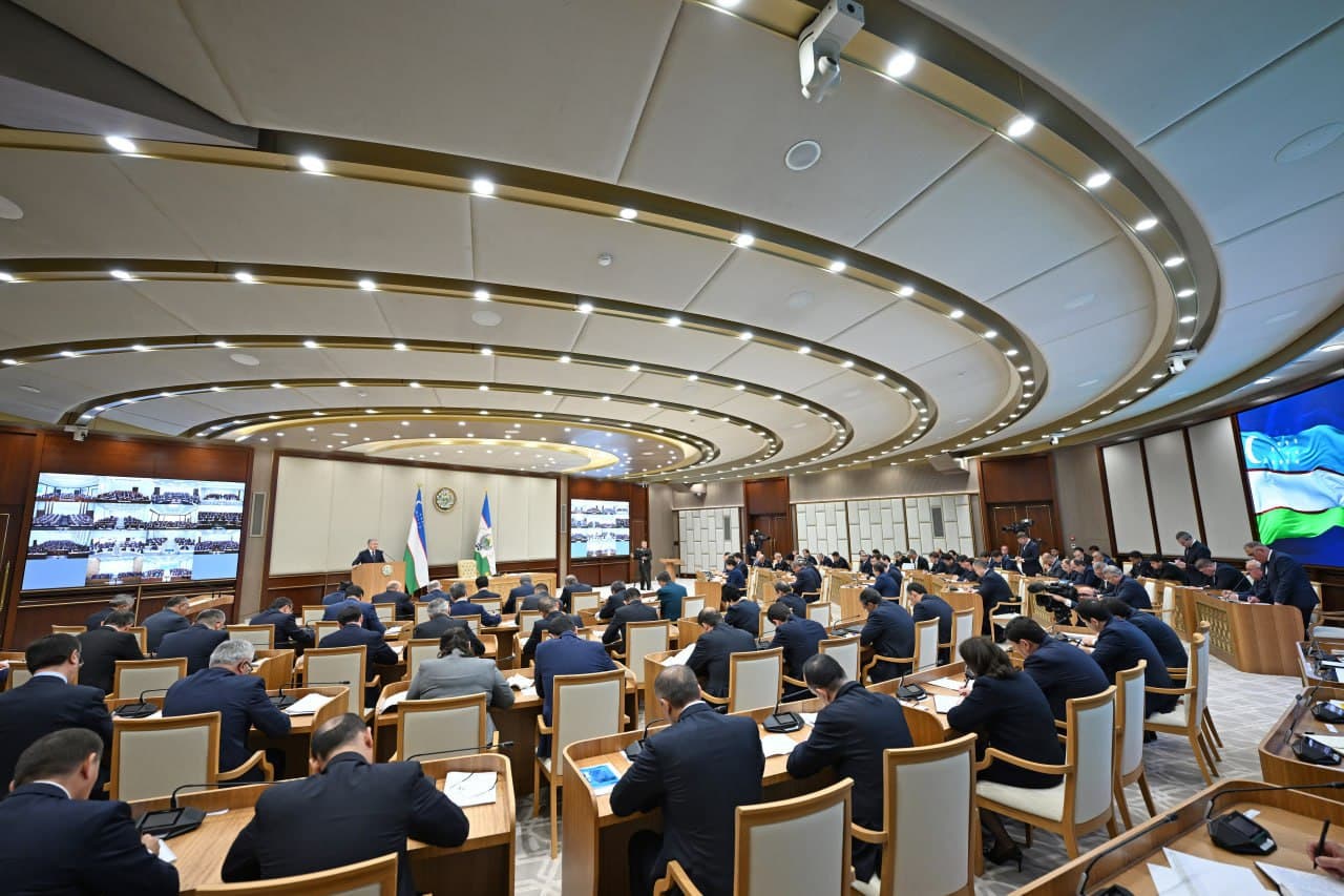 Makroekonomikalıq kórsetkishler hám mámleketlik byudjeti parametrleri dodalandı