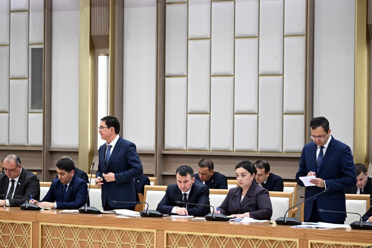 Камбағалликни қисқартириш ва аҳоли бандлигини таъминлаш бўйича устувор вазифалар белгилаб олинди