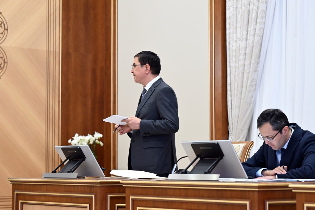 Тўқимачилик саноатида йил якунлари ҳамда келгуси устувор вазифалар кўриб чиқилди