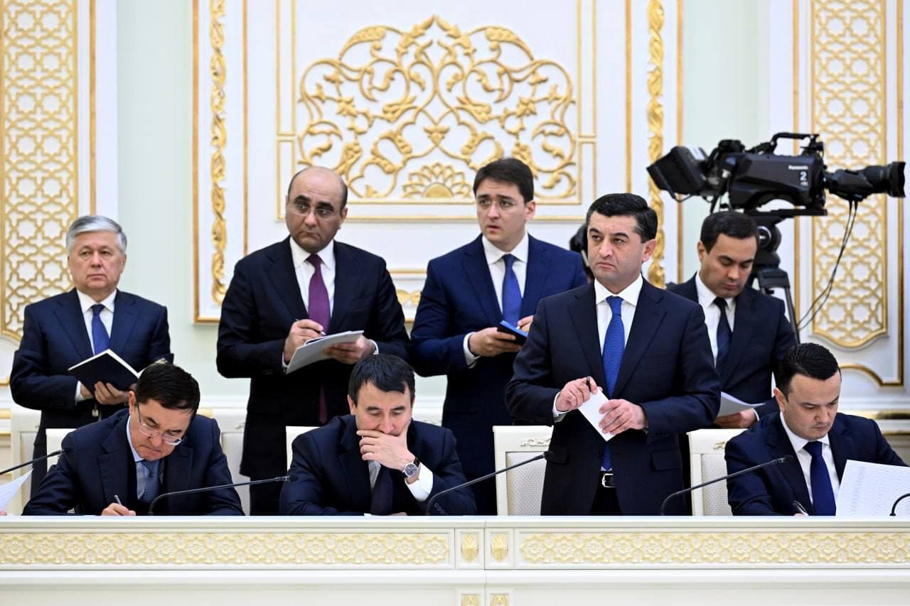 Sırtqı isler ministrligi hám sırt eldegi diplomatiyalıq wákilliklerdiń jumısın jańa túrde shólkemlestiriw wazıypaları belgilep alındı