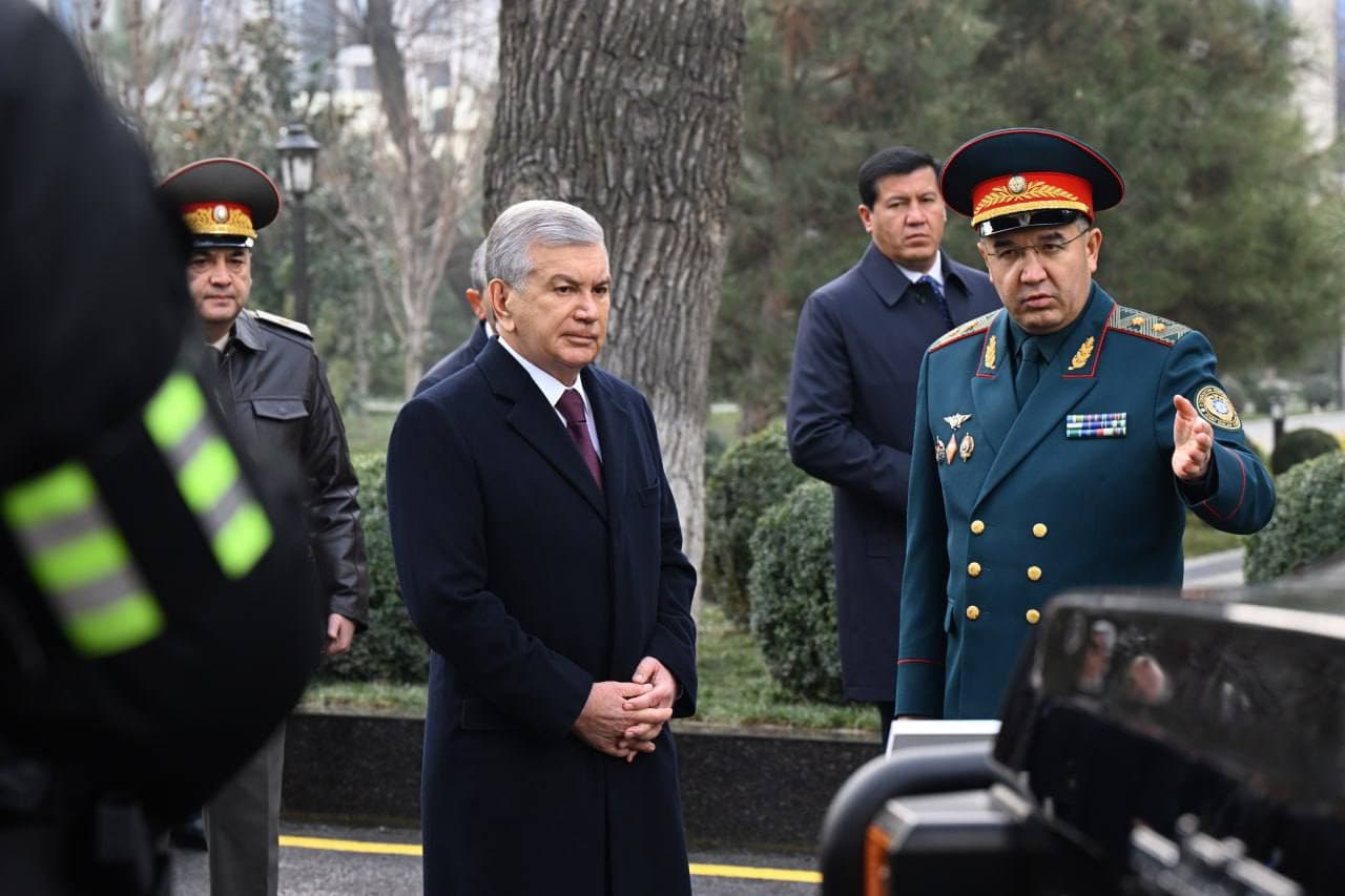 President reviews activities of Tashkent city Security Service