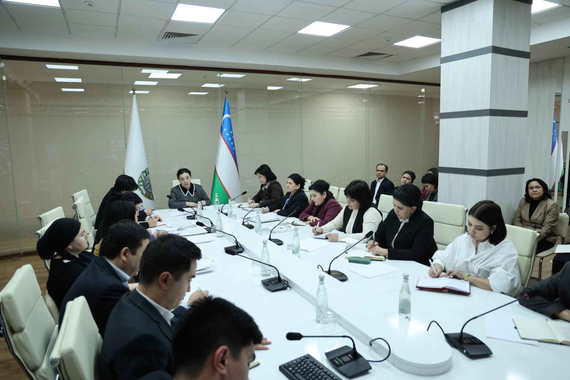 Хотин-қизлар ҳуқуқларининг ҳимоя қилиниши ва хавфсиз миграция масалалари муҳокама қилинди