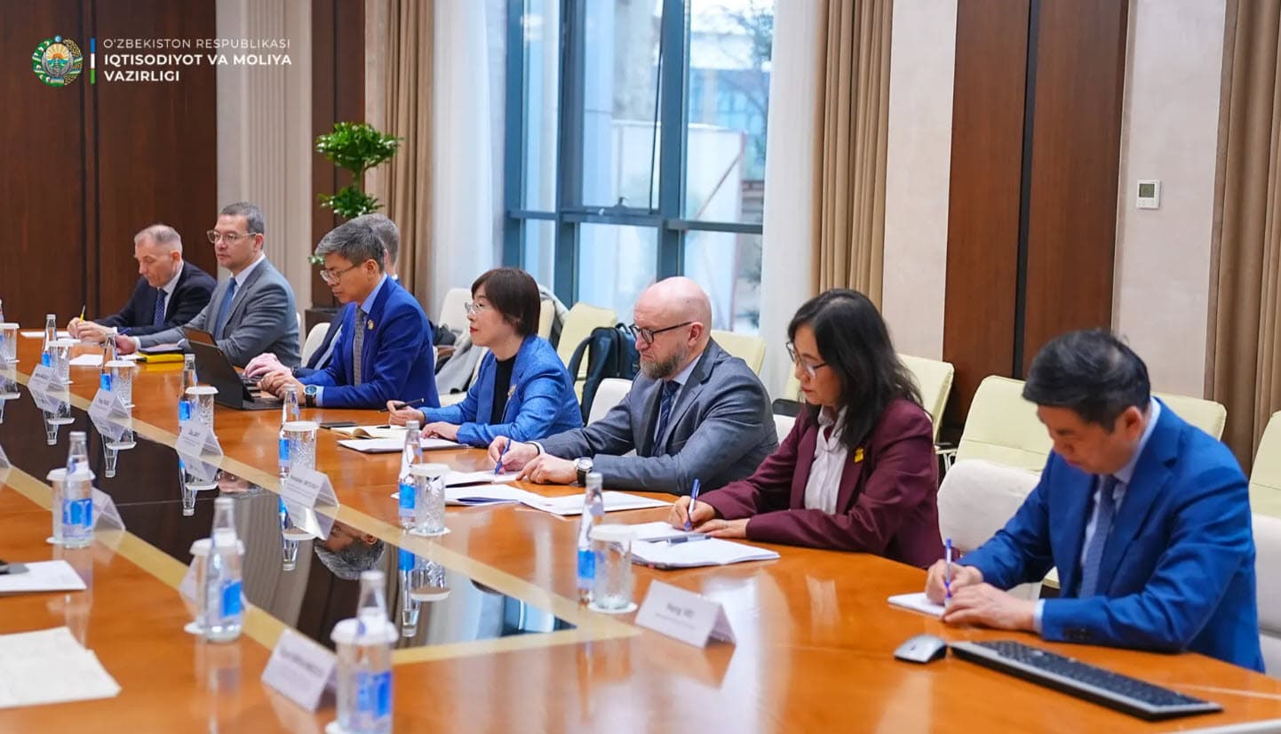 Osiyo infratuzilma investitsiyalari banki prezidenti Szou Szyai bilan hamkorlik yo‘nalishlari muhokama qilindi