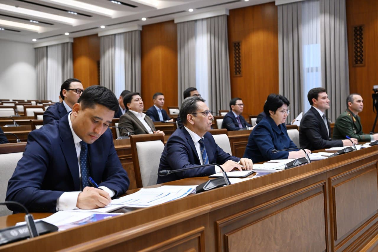 Рассмотрены результативность реформ и приоритетные задачи в Хорезмской области