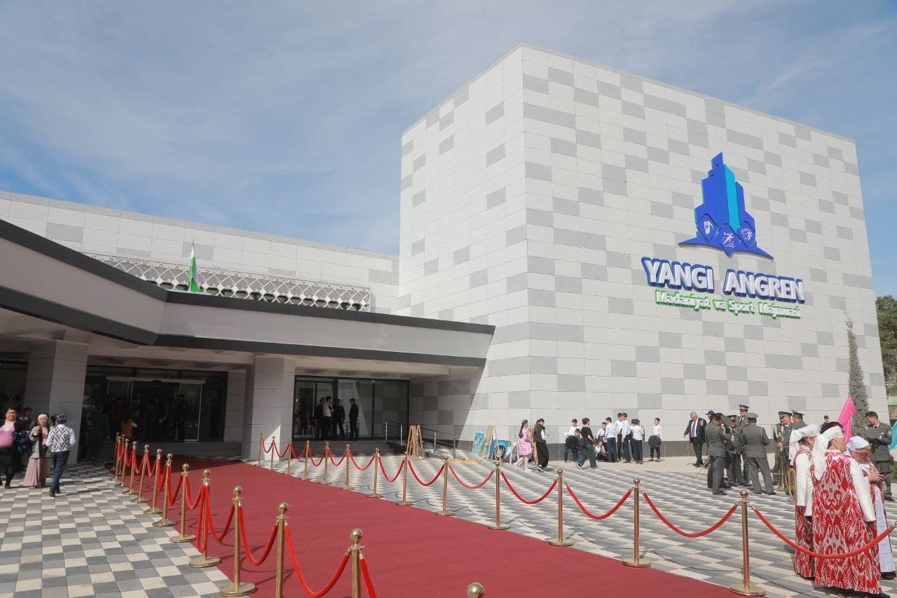 “Янги Ангрен” маданият ва спорт мажмуаси фойдаланишга топширилди