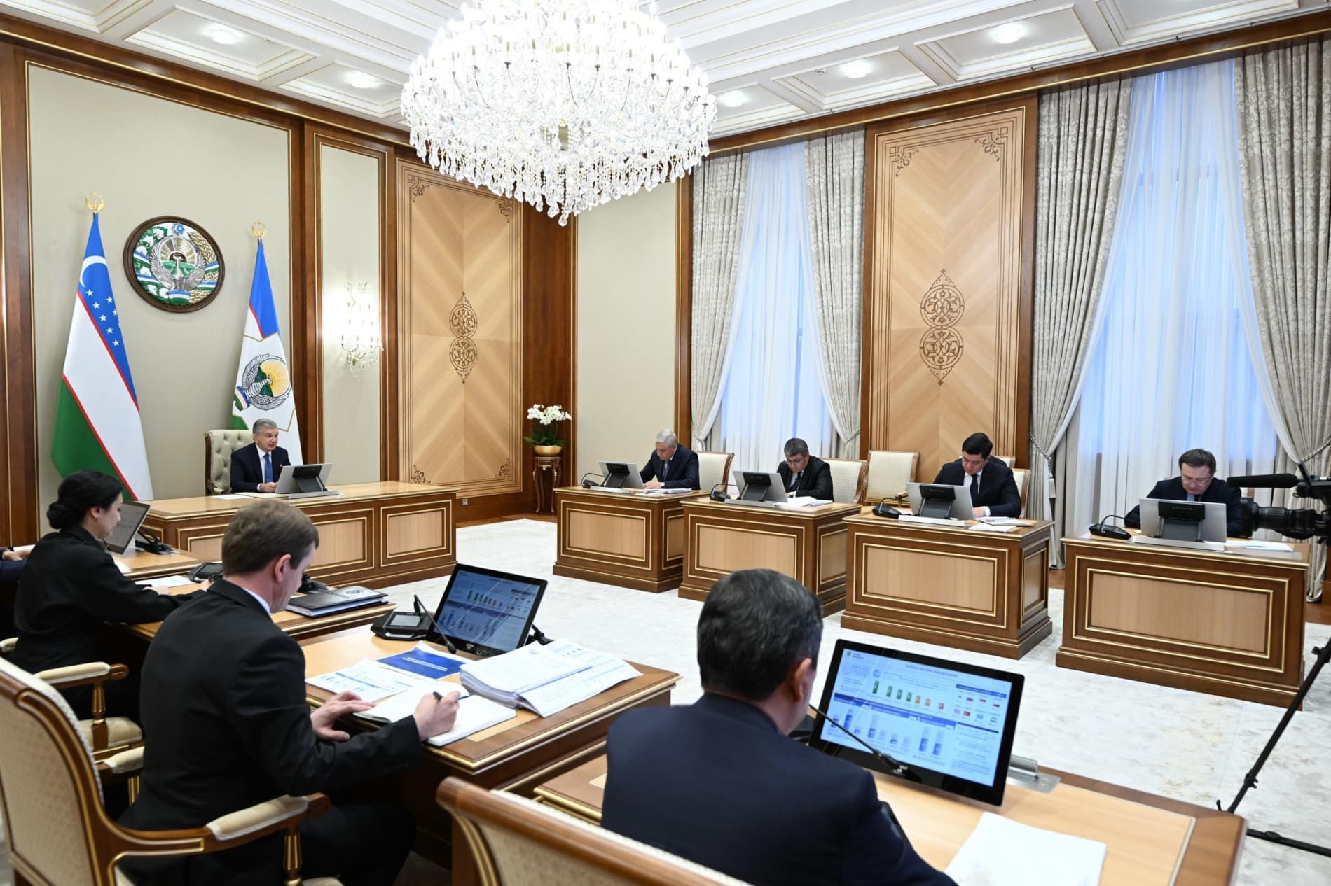 Тўловга қобилиятсизлик институтини такомиллаштириш масалалари муҳокама қилинди