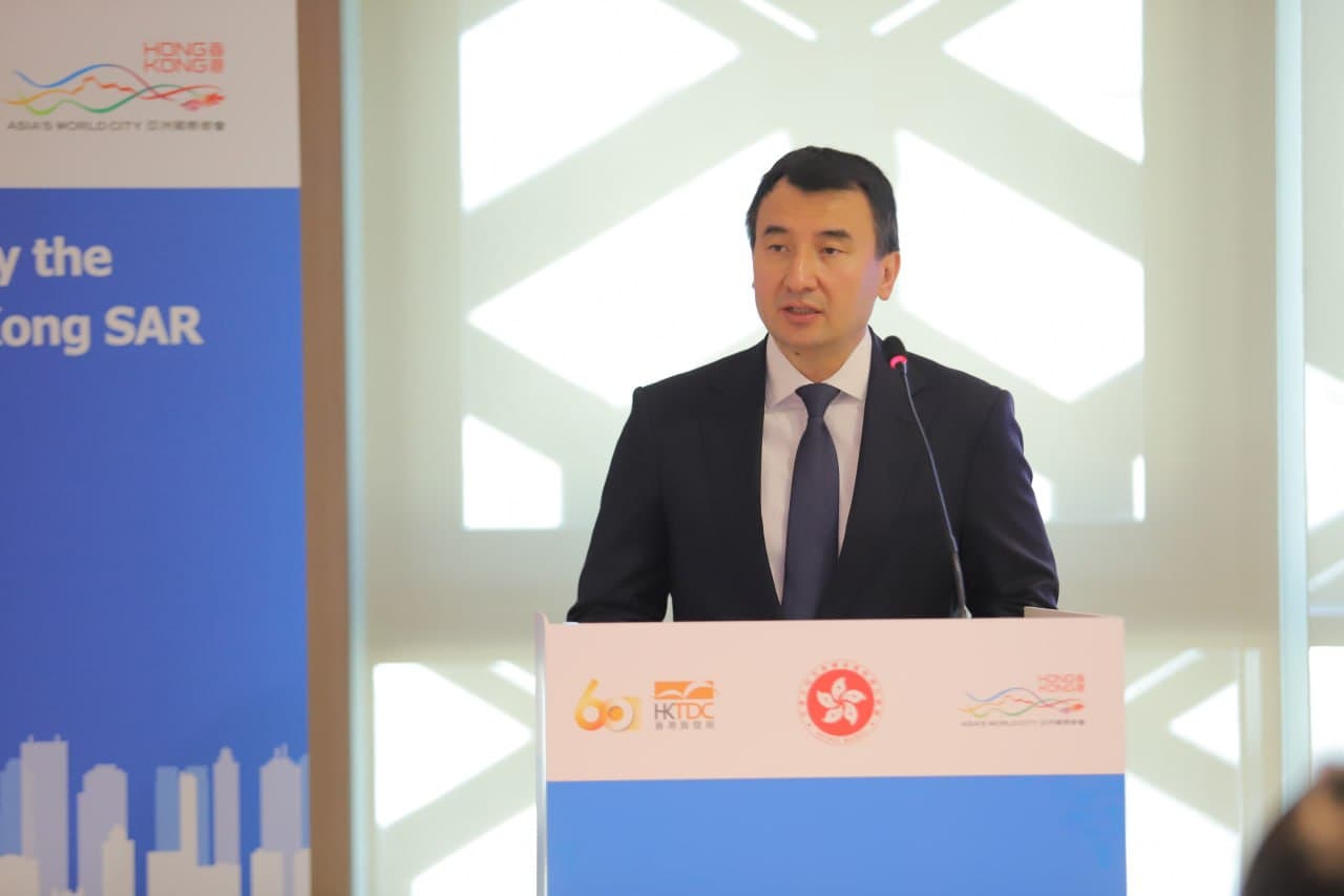 Business briefing and roundtable discussion of the Hong Kong delegation in Uzbekistan