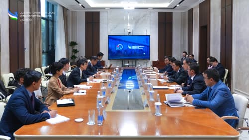 A meeting was held with the Senior Vice President of the Japan International Cooperation Agency Yoshifumi Yoshikawa