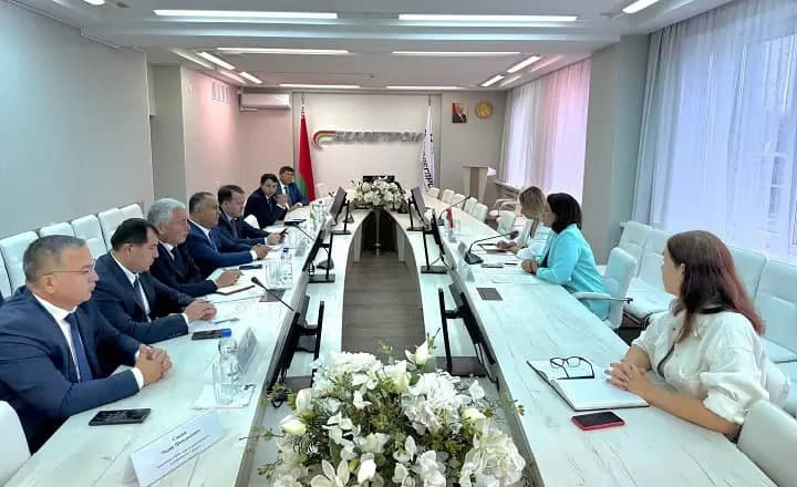 Расширяется сотрудничество между Самаркандом и Беларусью в инвестиционной и промышленной сферах