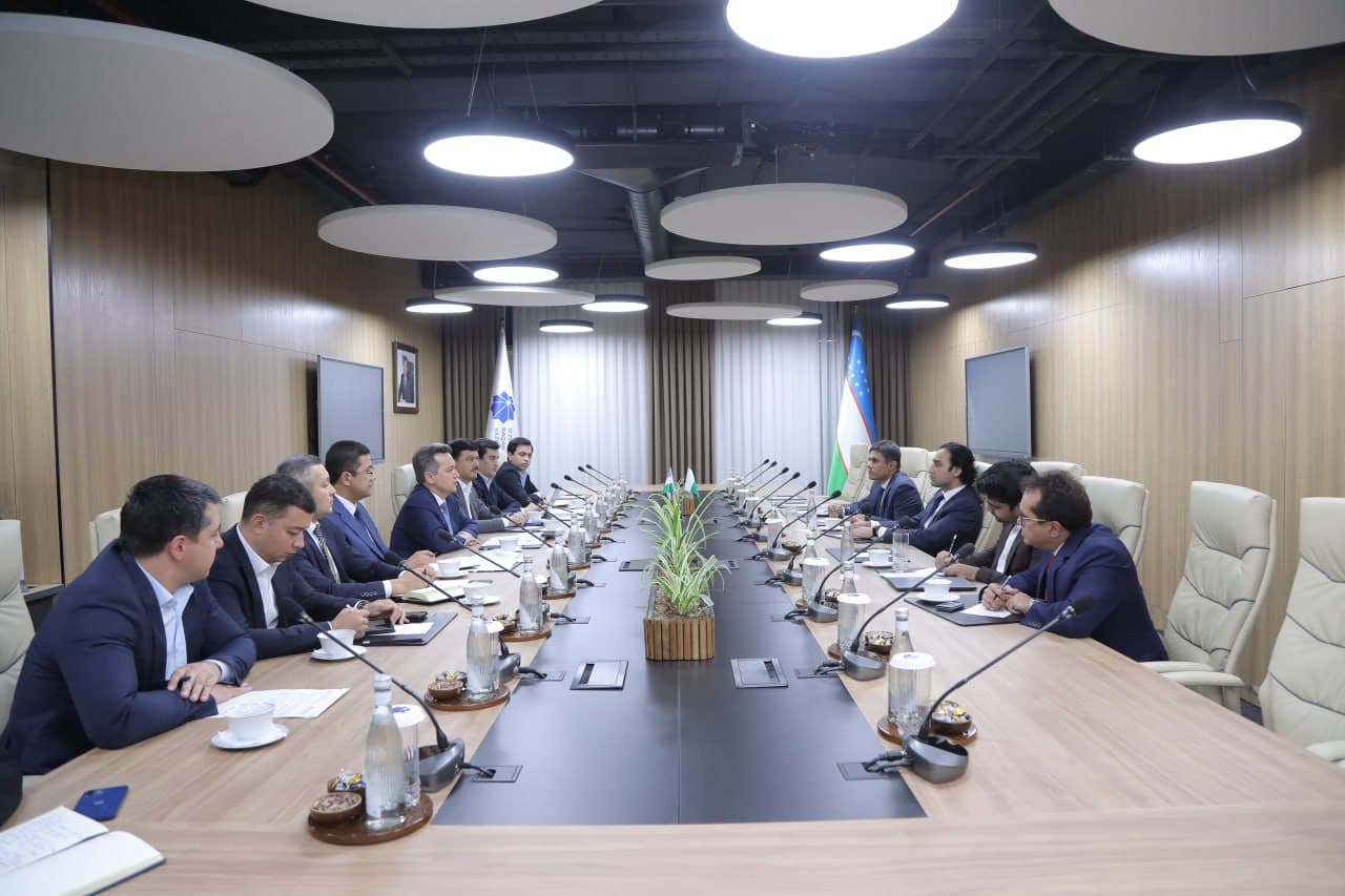 Cooperation in digital technologies