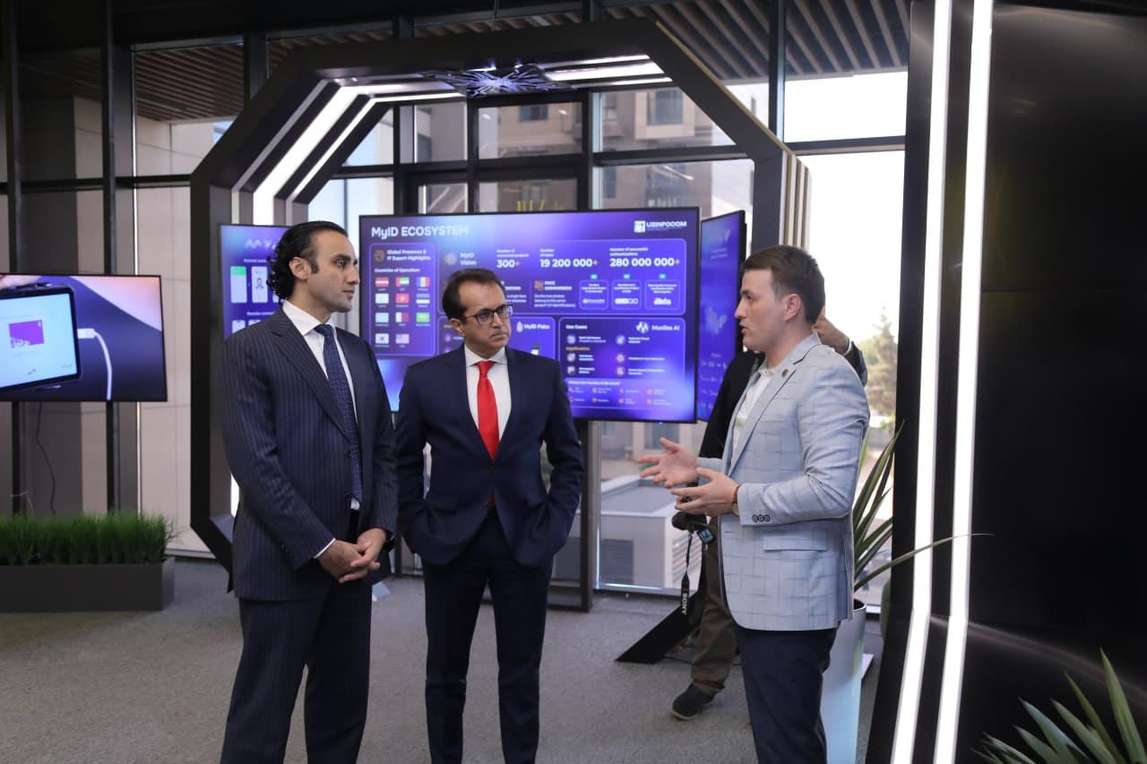 Cooperation in digital technologies