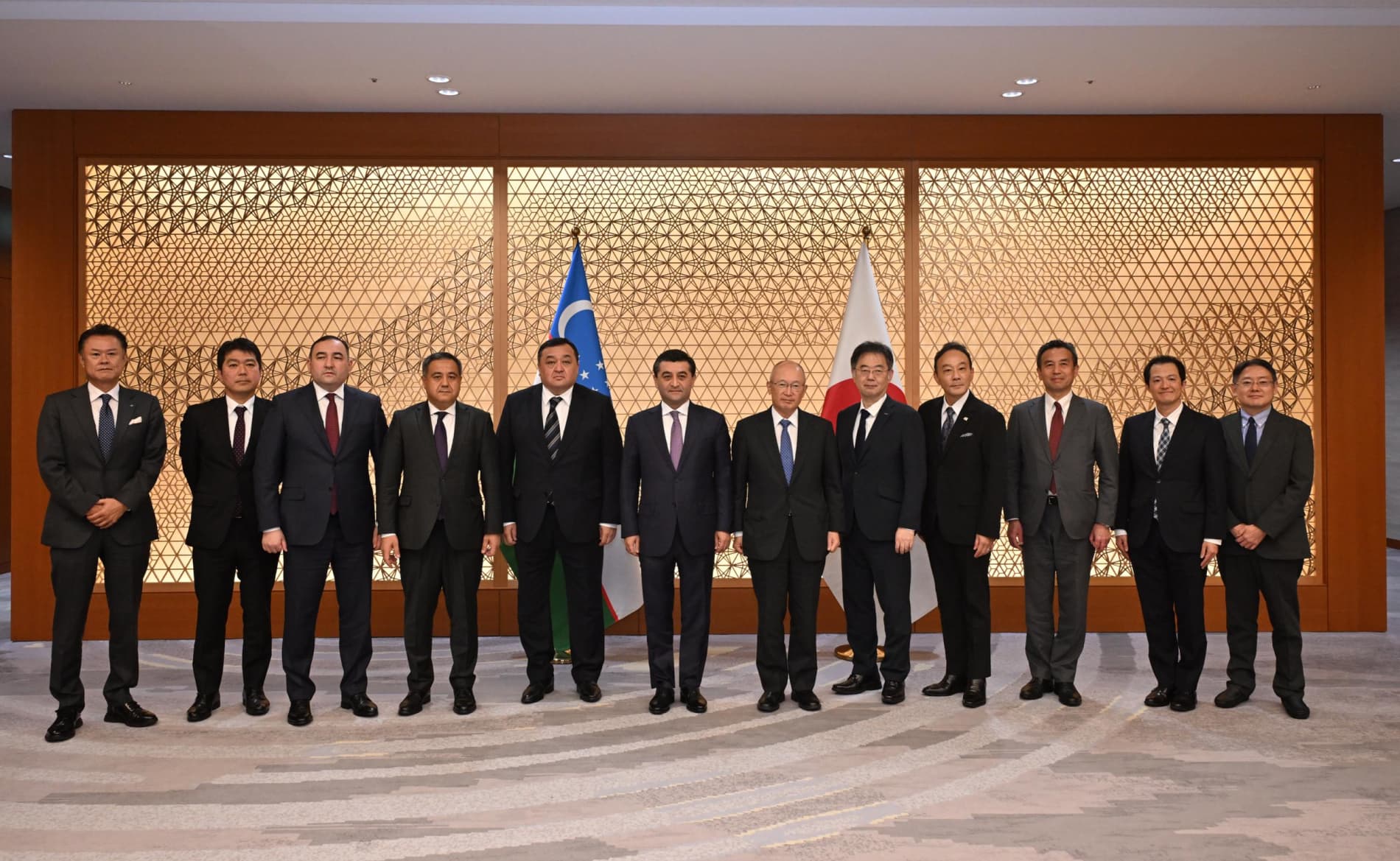 On the Visit of the Foreign Minister of the Republic of Uzbekistan to Japan