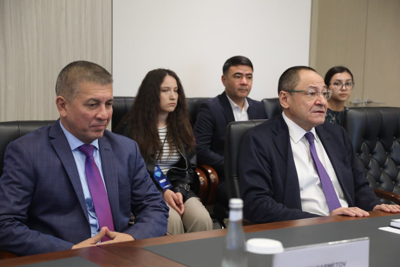 Sport vazirligida WAKO Prezidenti Roy Beyker bilan uchrashuv o‘tkazildi