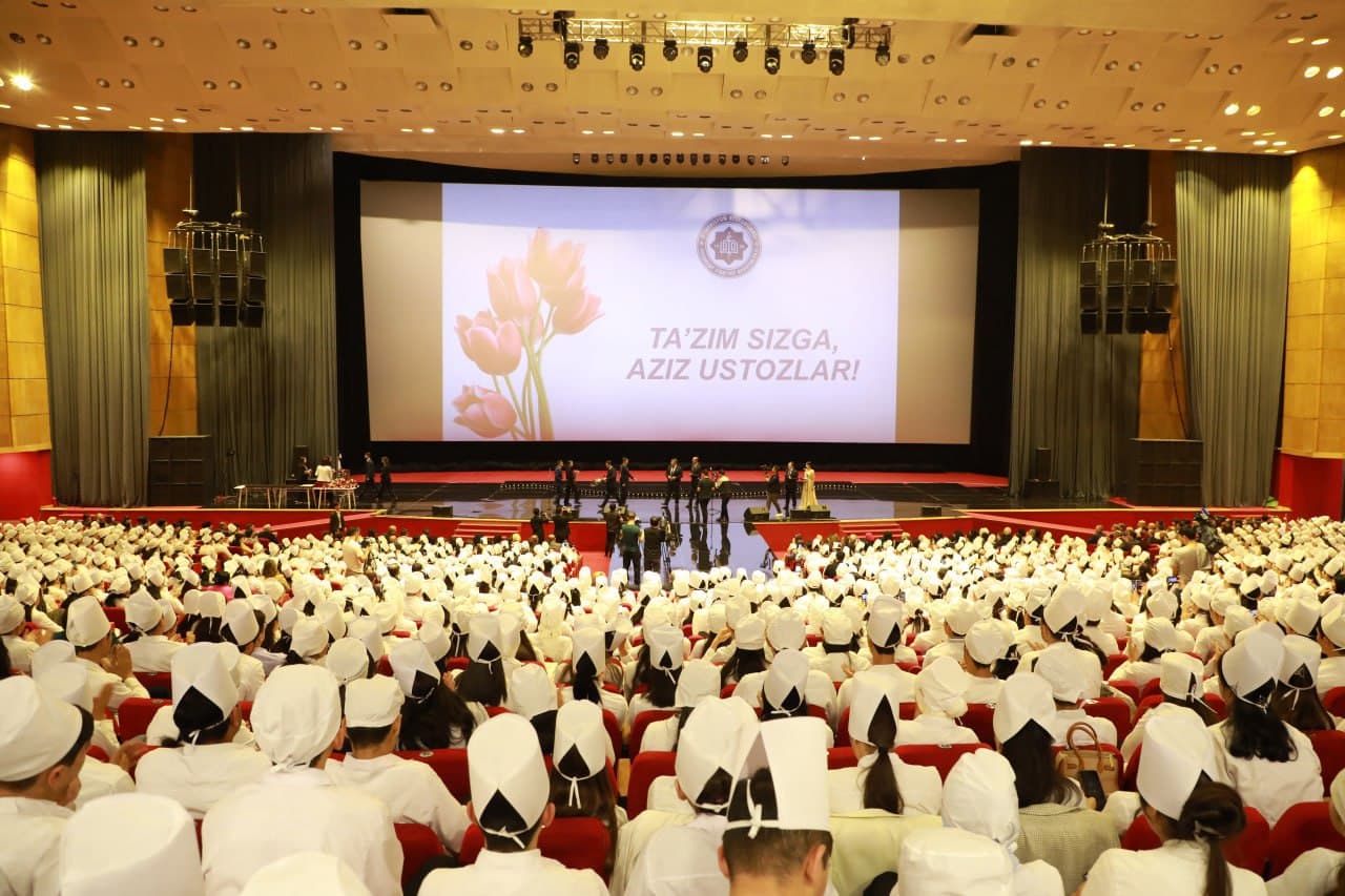 ССВ: Тошкент тиббиёт академияси талабалари қасамёд қабул қилди